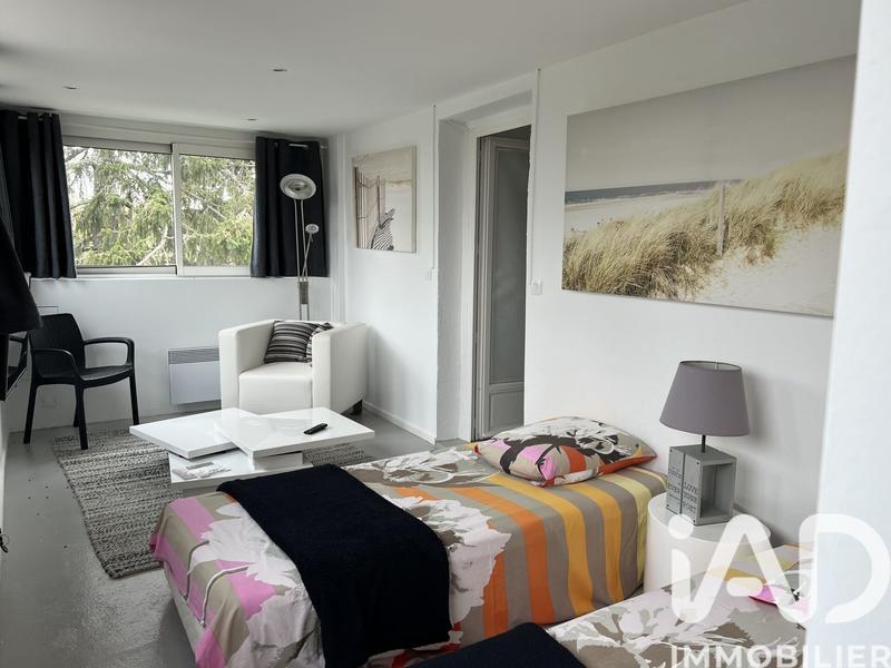 Maison - 228 m² - 8 pièces