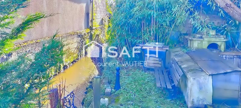 Maison - 225 m² - 7 pièces