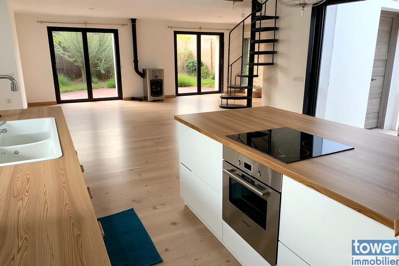 Maison - 120 m² - 4 pièces