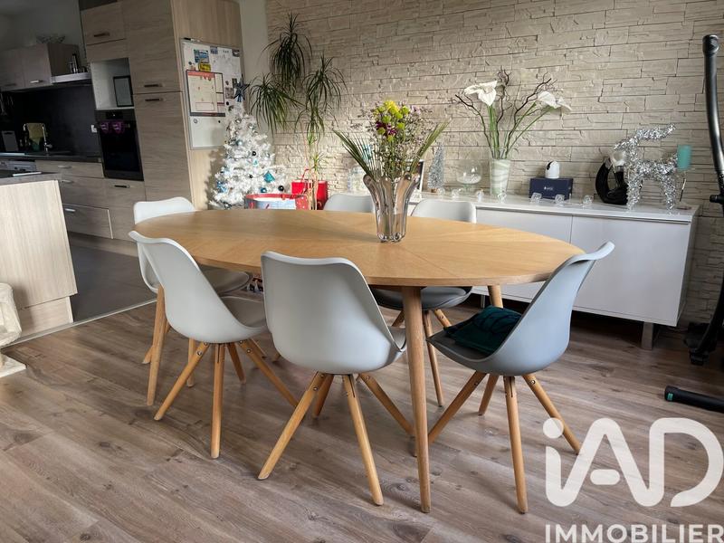 Maison - 92 m² - 5 pièces