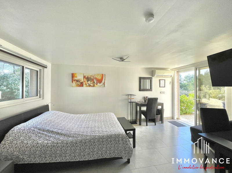 Villa - 200 m² - 8 pièces