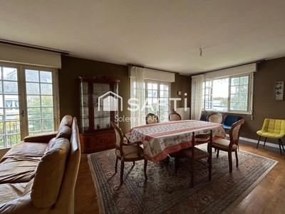 Maison - 147 m² - 6 pièces