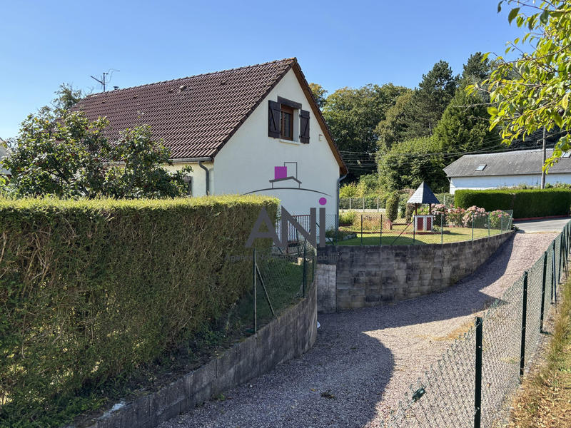 Maison traditionnelle - 110 m² - 6 pièces