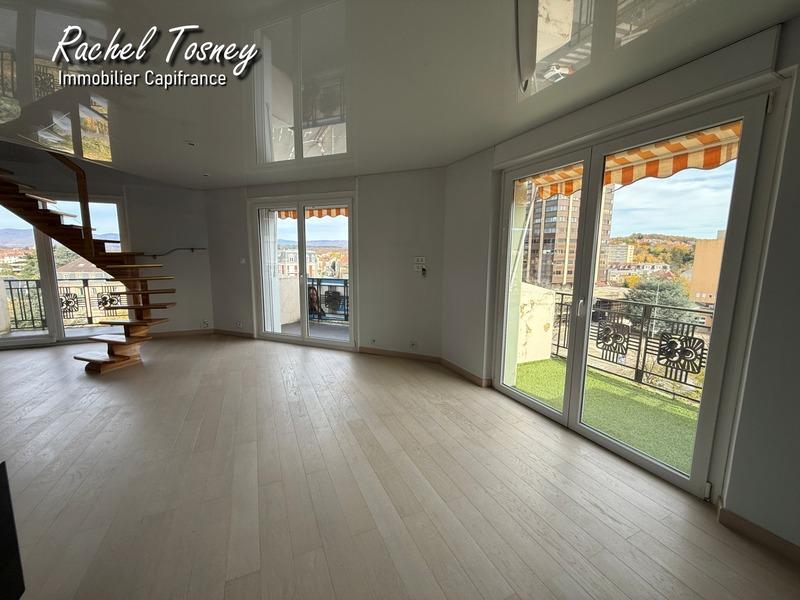 Duplex - 132 m² - 6 pièces