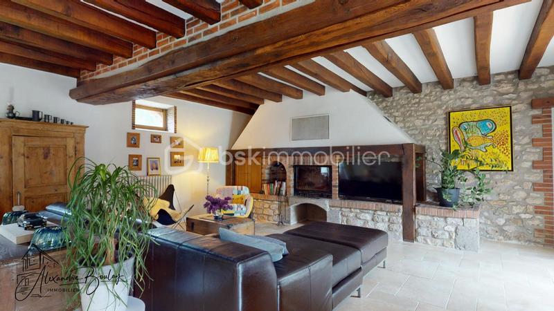 Maison ancienne - 246 m² - 8 pièces