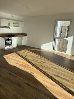 Appartement - 75 m² - 3 pièces