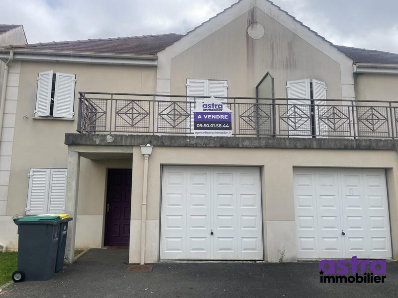 Maison - 93 m² - 4 pièces