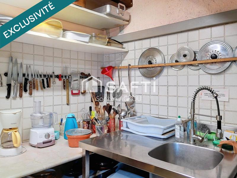 Maison - 264 m² - 12 pièces