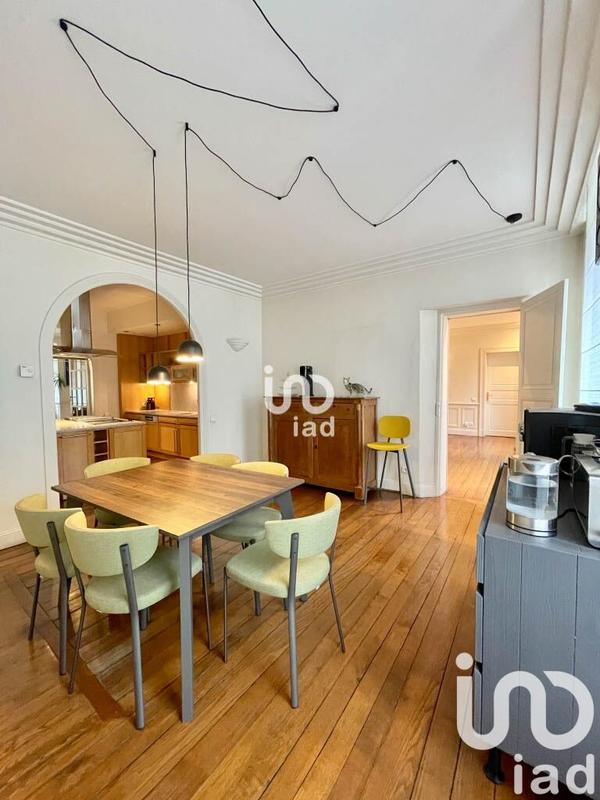 Maison - 527 m² - 5 pièces