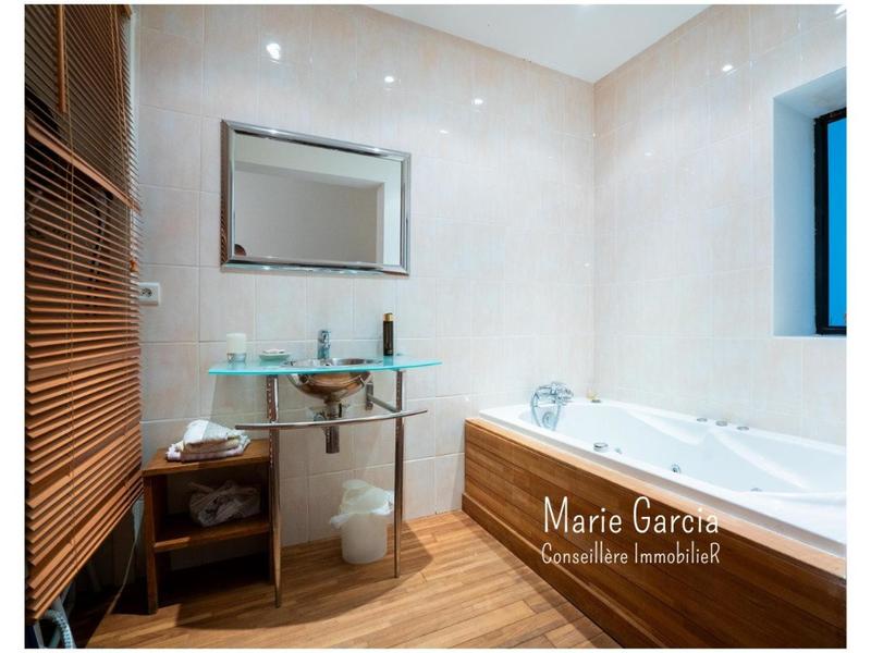 Appartement - 111 m² - 5 pièces