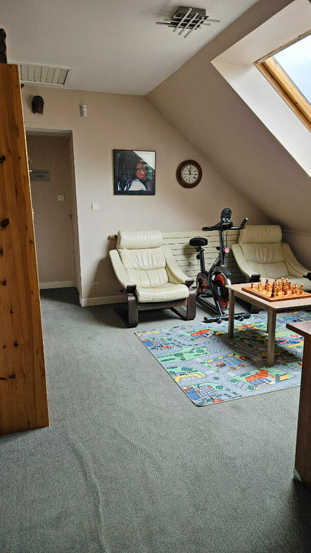 Maison - 230 m² - 8 pièces