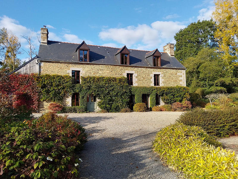 Maison - 342 m² - 7 pièces