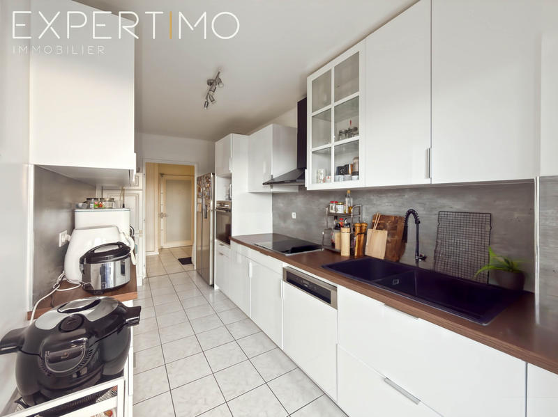 Appartement - 83 m² - 4 pièces