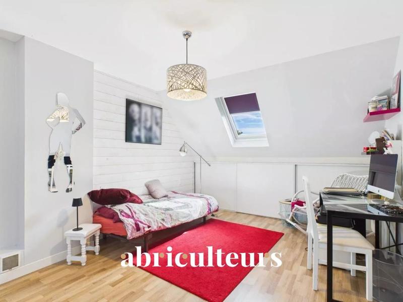 Maison - 110 m² - 7 pièces