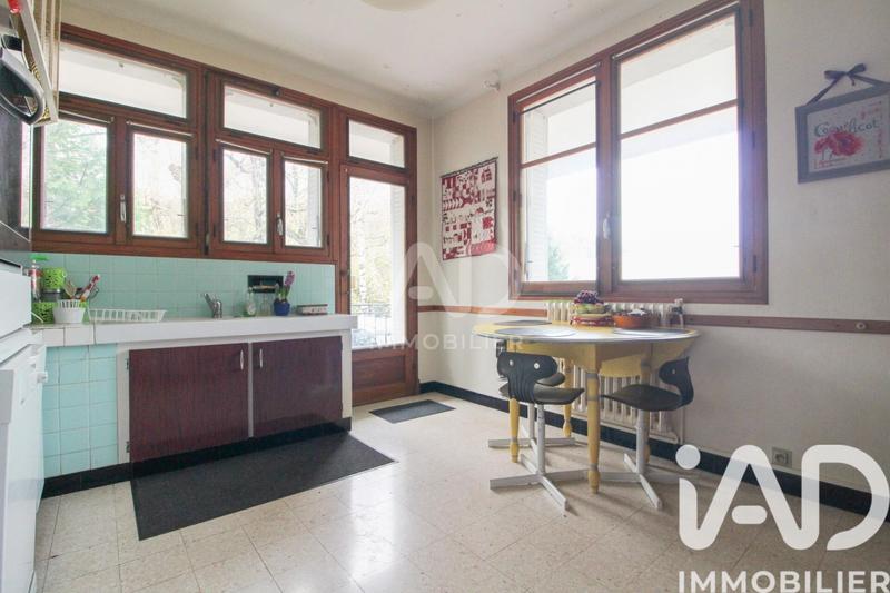 Maison - 170 m² - 7 pièces