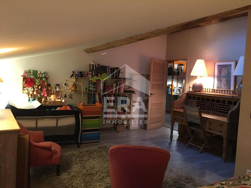 Maison - 326 m² - 7 pièces