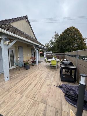 Maison - 180 m² - 8 pièces