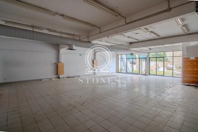 Loft - 150 m² - 4 pièces