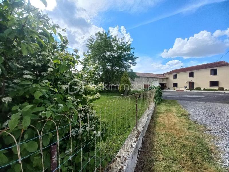 Corps de ferme - 178 m² - 6 pièces