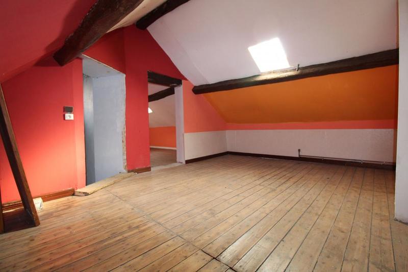 Maison - 137 m² - 6 pièces