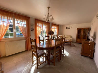 Maison - 105 m² - 4 pièces