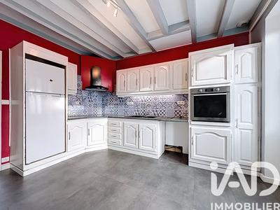 Maison - 96 m² - 4 pièces