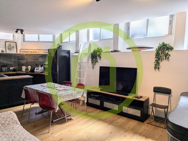 Appartement ancien - 72 m² - 3 pièces