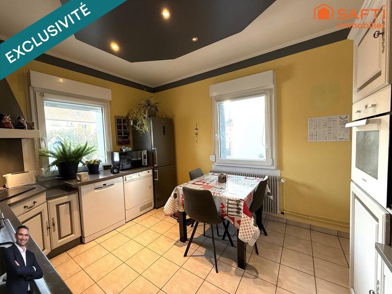 Maison - 99 m² - 5 pièces