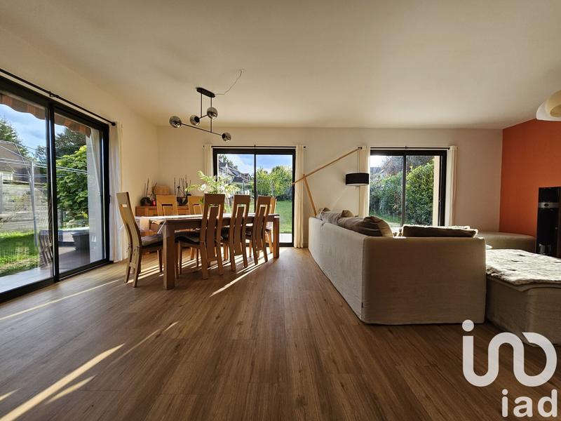 Maison - 200 m² - 7 pièces