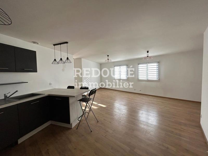 Entrepôt - 1 280 m²