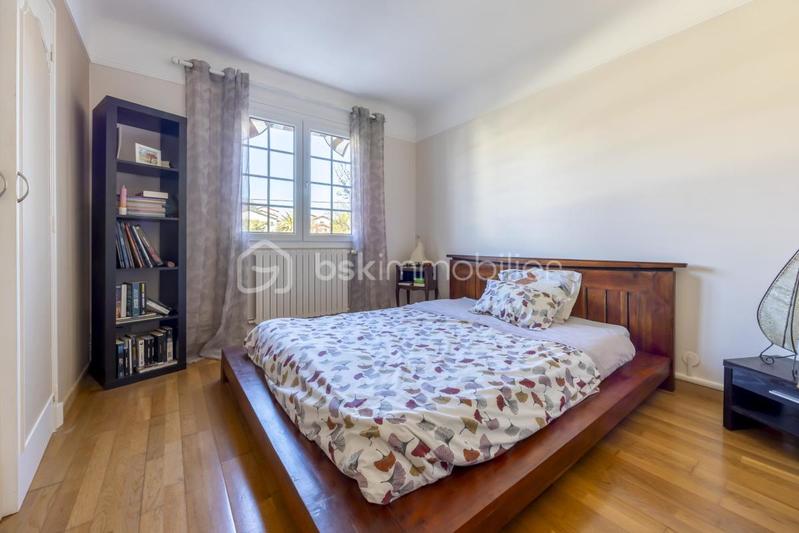 Maison - 183 m² - 5 pièces