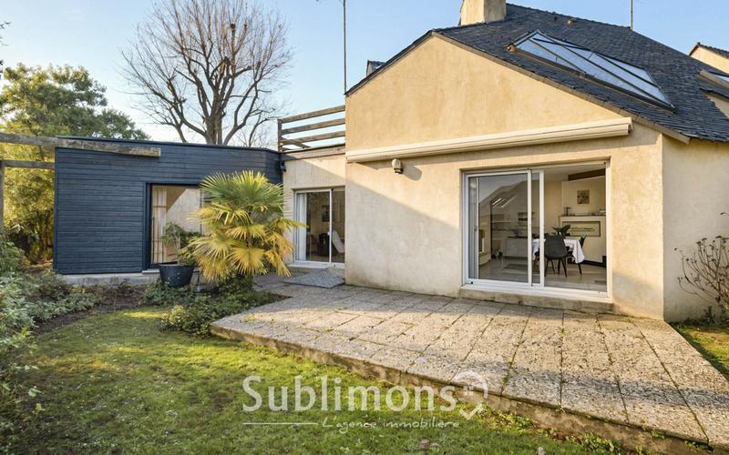 Maison traditionnelle - 205 m² - 6 pièces
