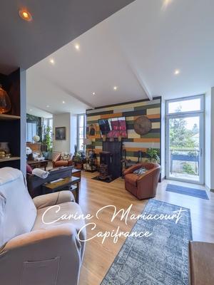 Maison - 226 m² - 15 pièces