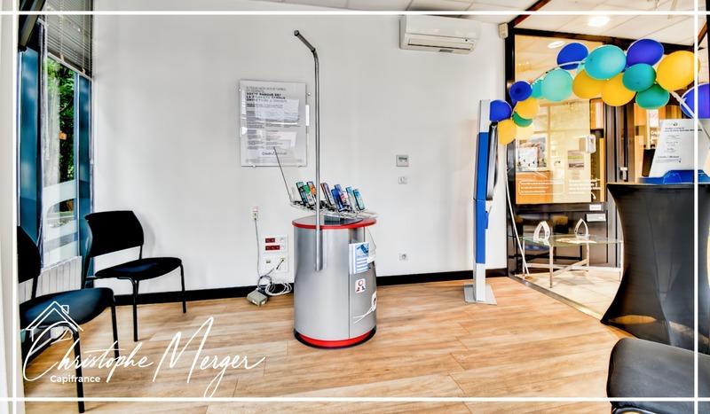 Local commercial - 158 m² - 8 pièces