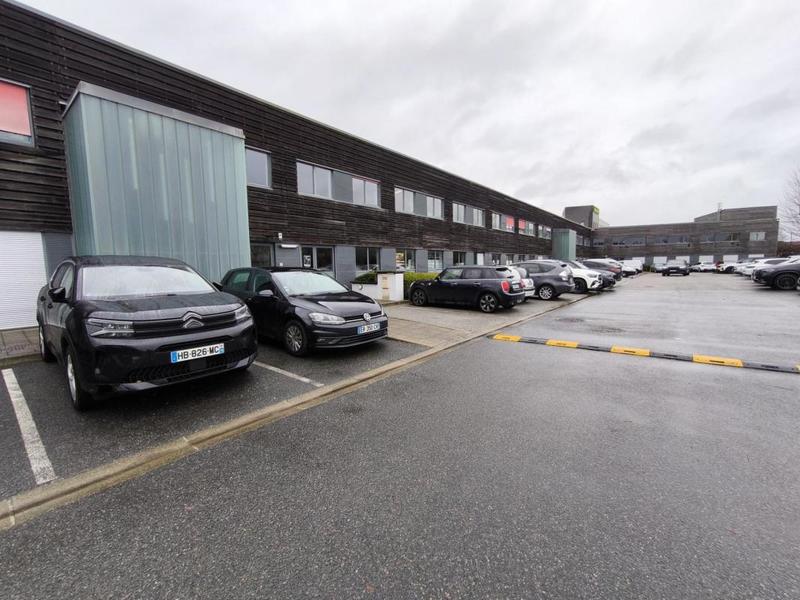 Bureau - 60 m² - 1 pièce