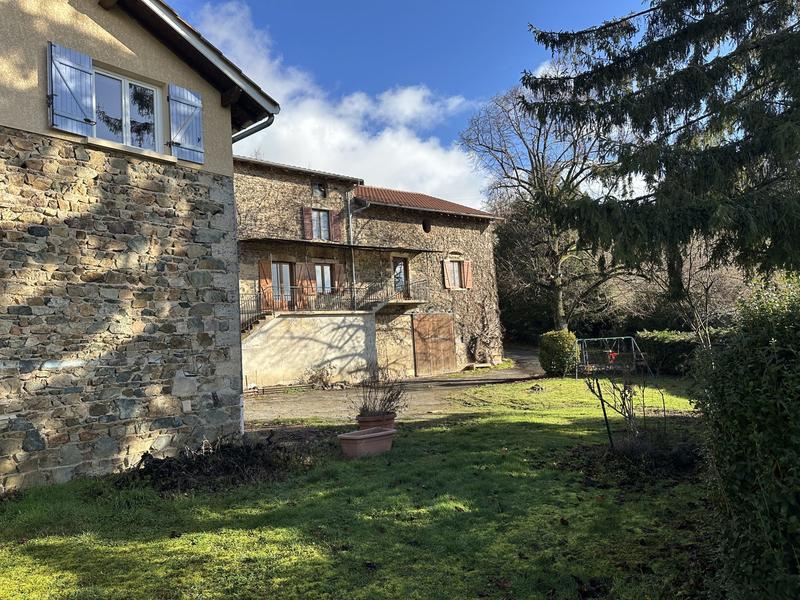 Maison - 195 m² - 12 pièces