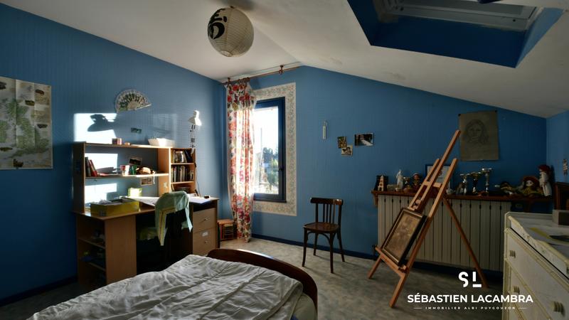 Maison - 186 m² - 8 pièces