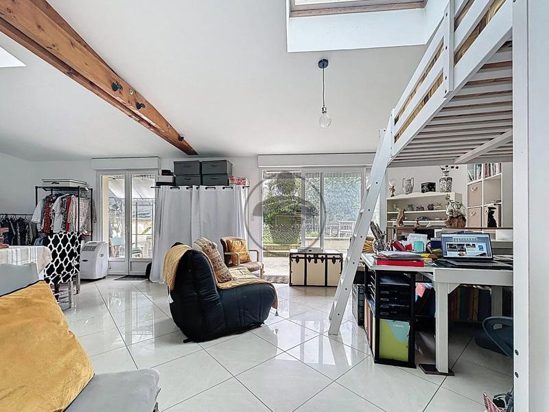 Maison - 137 m² - 5 pièces