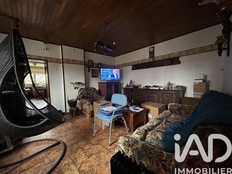 Maison - 99 m² - 9 pièces