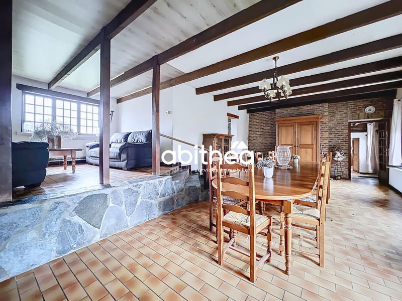 Maison - 180 m² - 8 pièces