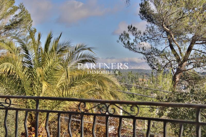 Maison - 141 m² - 5 pièces