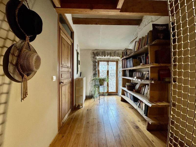 Maison - 195 m² - 6 pièces