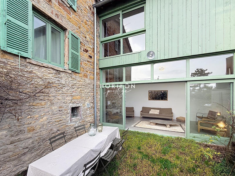 Maison ancienne - 245 m² - 10 pièces