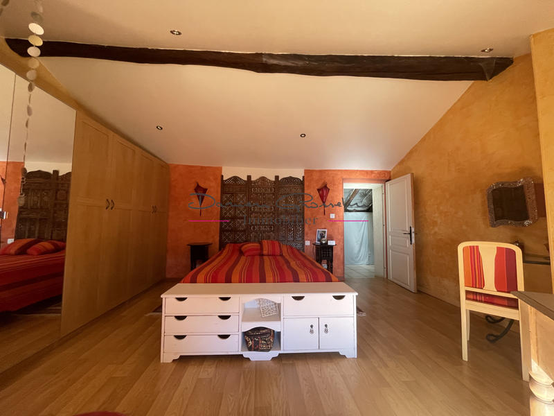 Maison - 96 m² - 4 pièces