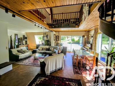 Maison - 191 m² - 6 pièces