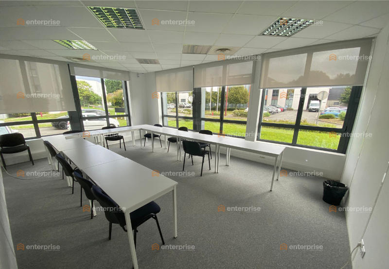 Bureau - 1 130 m²