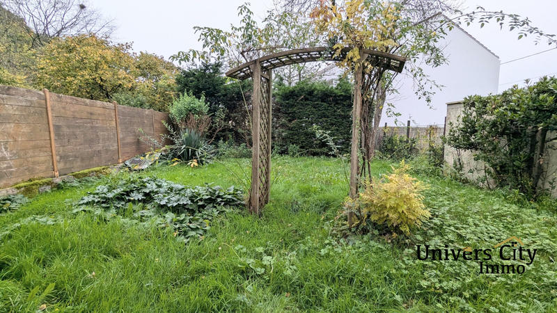 Maison - 93 m² - 4 pièces