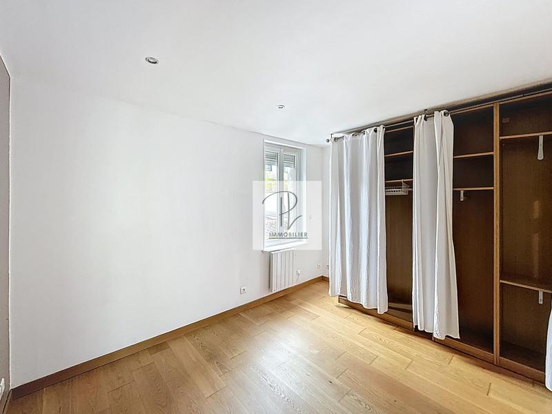 Maison jumelée - 74 m² - 3 pièces