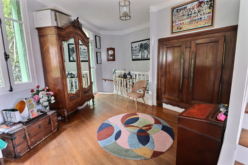 Maison - 185 m² - 7 pièces