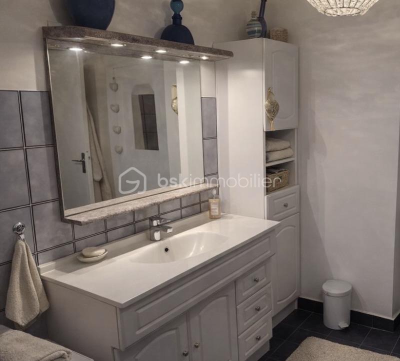 Appartement - 95 m² - 3 pièces